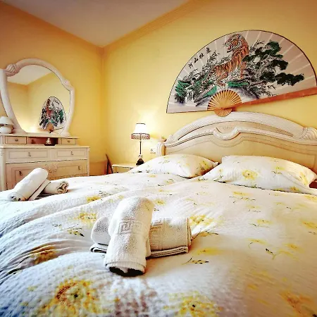 Banana Apartment Marbella
