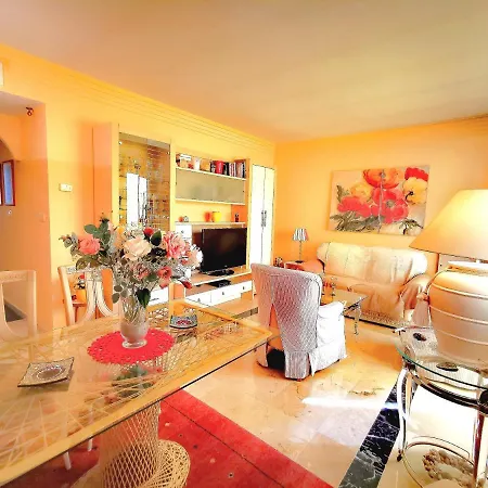 Banana Apartment Marbella