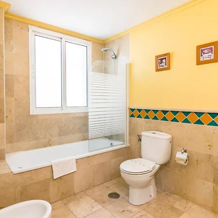Banana Apartment